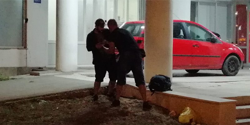 VIDEO Pogledajte kako je policajac u civilu pretresao partijanera