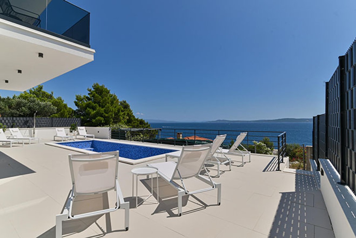 Iznajmite svoju luksuznu vilu s bazenom preko agencije LUVA Villas