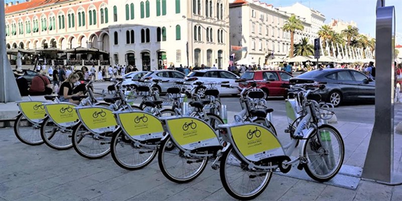 SPLIĆANI ODUŠEVLJENI GRADSKIM BICIKLIMA 'Usluga je odlična, ovo je idealan način transporta u gradu'