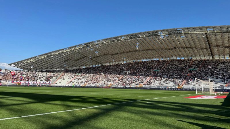 TORCIDA JASNA: 'Hajduk treba i zaslužuje novi, moderan nogometni stadion! Ovakav Poljud to ne bi postao obnovom i restauracijom!'