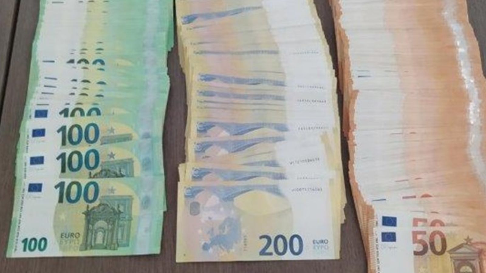 Državljanin Srbije pokušao ući u Hrvatsku s 40.000 eura, carinici nisu mogli vjerovati gdje ih je sakrio