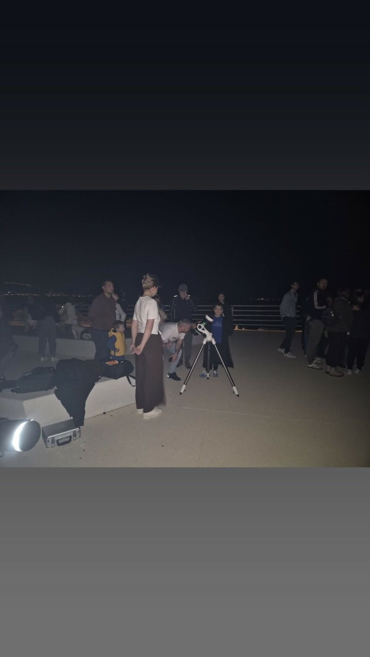 FOTOGALERIJA Održano javno astronomsko promatranje na Žnjanu povodom Međunarodnog tjedna tamnog neba