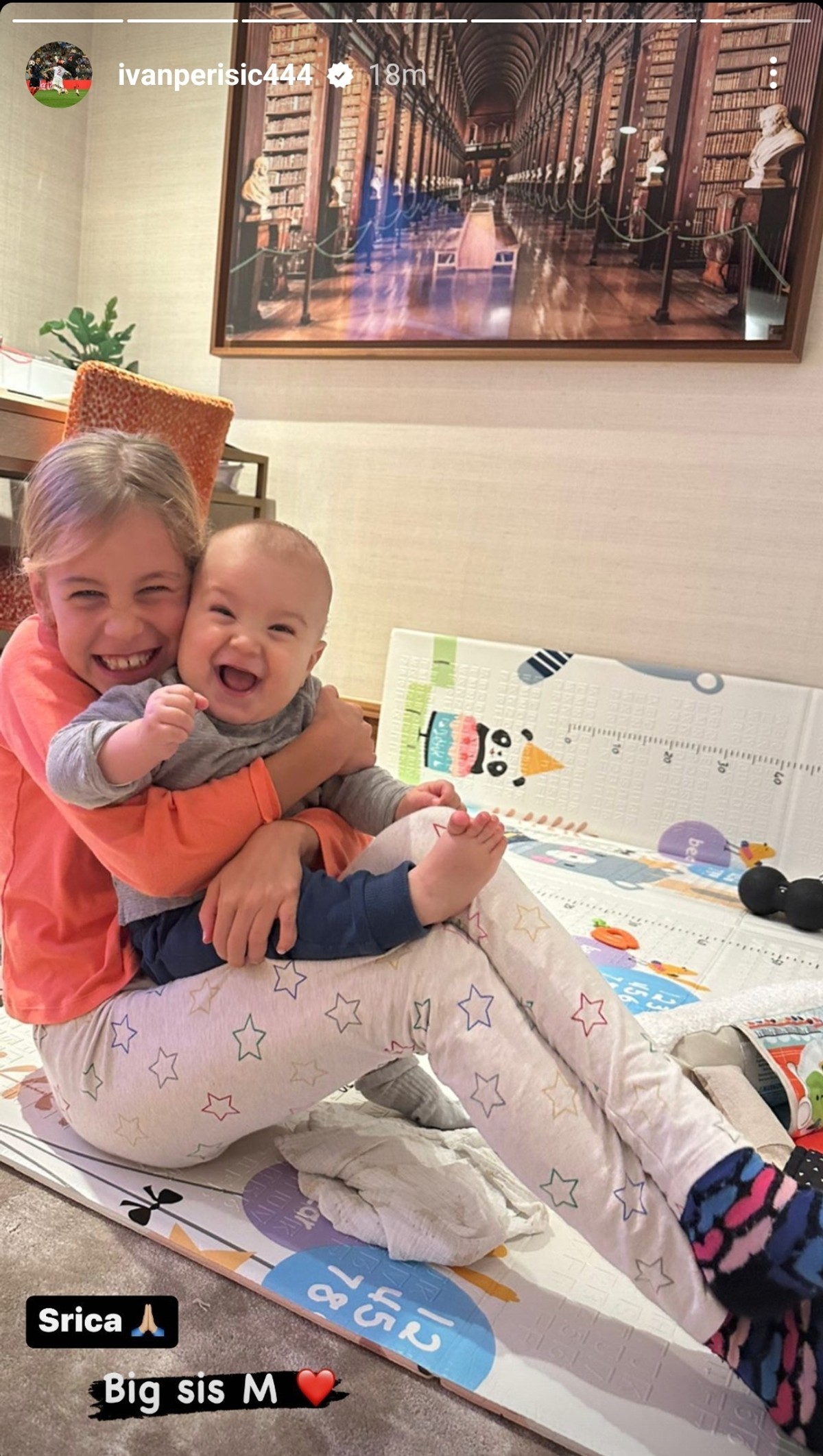 PERIŠIĆ RAZNJEŽIO OBOŽAVATELJE 'Velika seka i mali braco'