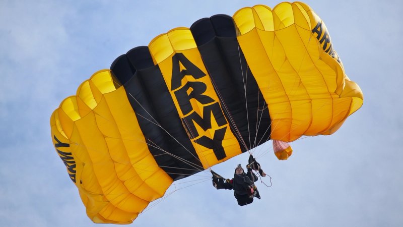 Američki padobranci stižu na Bliski istok dok Trump razmatra daljnje korake protiv Irana