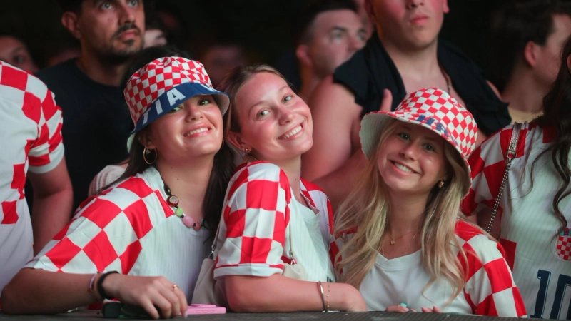 FOTO/VIDEO Pogledajte reakciju navijača na Zvončacu nakon Sučićevog gola!