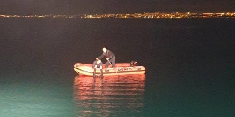 VIDEO Skočio u more s trajekta za Supetar!