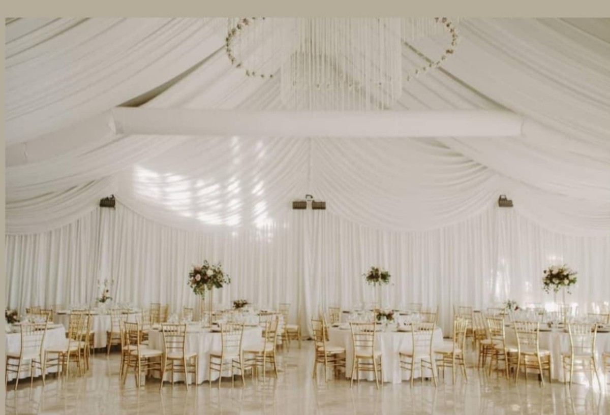 Stakleni paviljon Idra