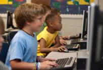 EU KIDS ACT Akt o sigurnosti na internetu ograničava pristup društvenim mrežama djeci u EU-u