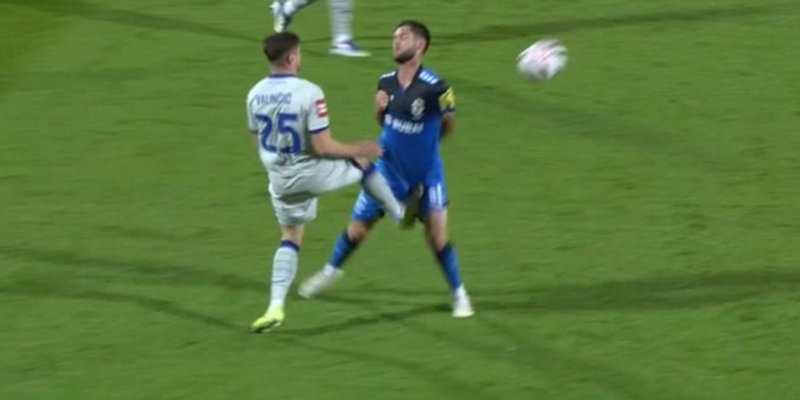 VIDEO: Je li sudac Erceg ovdje trebao pokazati žuti karton igraču Dinama?