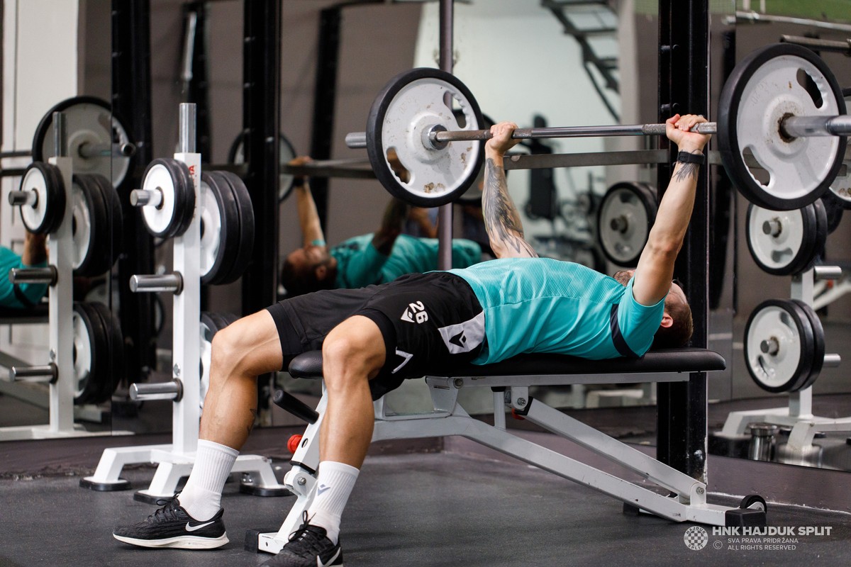 Pripreme za Istru: 'Bijeli' uvodni dio treninga odradili u novouređenoj teretani