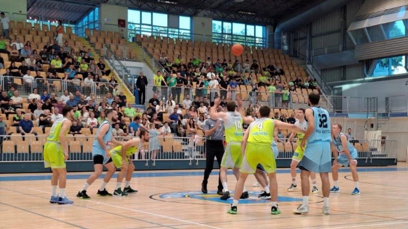 Oslabljeni kaštelanski košarkaši pali u drugom poluvremenu