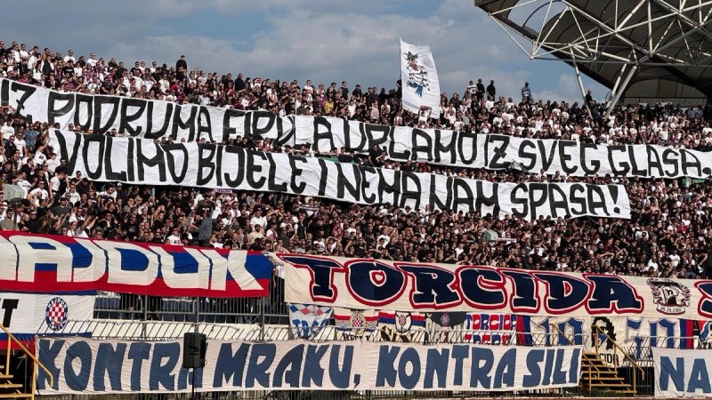 Torcida uoči utakmice podigla poruku