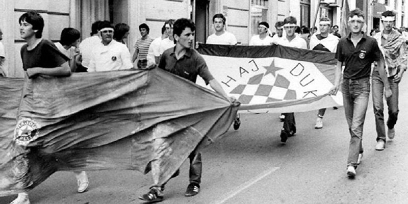 TORCIDA, VAŠA VIRA - VAŠ SPAS: Za banalno skandiranje 'Mi, Hrvati' moga si zaglavit u zatvoru