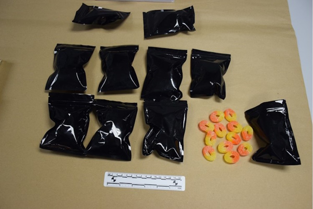 Kod Samoborca pronađeno 120 gumenih bombona i parilice s nedozvoljenom količinom THC-a