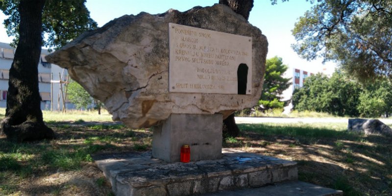 TRADICIJA SE NASTAVLJA Ponovno oštećen spomenik Prvom splitskom partizanskom odredu na Plokitama