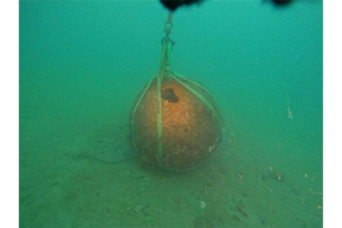 ROVINJ Iz mora izvađena protubrodska mina zaostala iz Drugog svjetskog rata