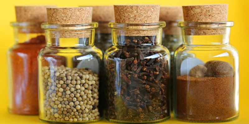 NEMOJTE KONZUMIRATI Povlači se popularni začin