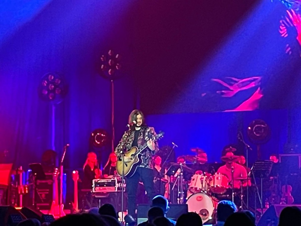 FOTO/VIDEO: Splitska publika pokazala kako im malo za sriću triba, fantastičan koncert Doris Dragović