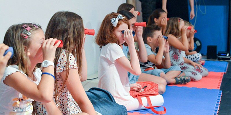 Ljetno kazalište za djecu kroz neobičnu plesnu izvedbu upoznalo mališane sa začetnikom animiranog filma