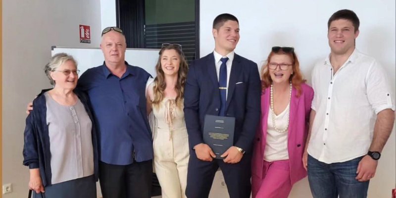 SVAKA ČAST Splitska glumica pohvalila se kako joj je brat postao najmlađi doktor znanosti u Hrvatskoj