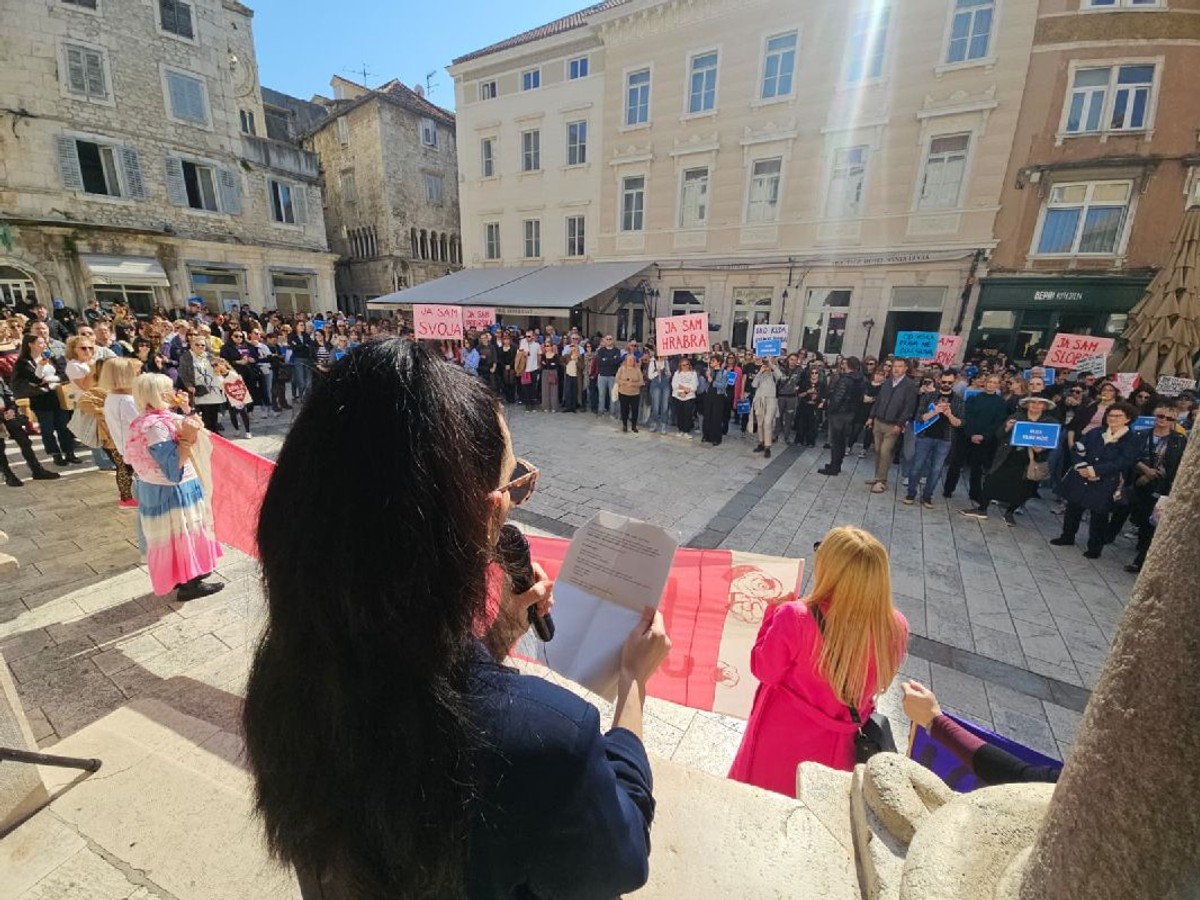 10. Marš za prava žena pod sloganom 'Ja sam Dalmacija'