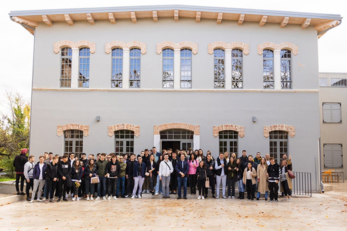 Zagrebački fakultet odveo brucoše na luksuzan izlet u Istru, a slijedi izlet u Plitvice Holiday Resort