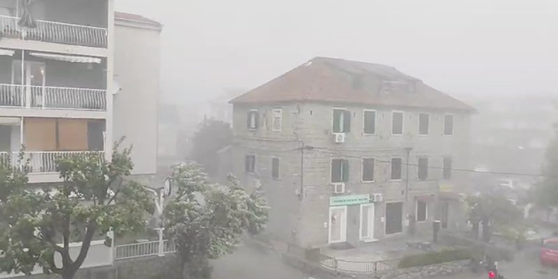 VIDEO: Jako nevrijeme zahvatilo splitsko područje – nakon pljuska uslijedila tuča