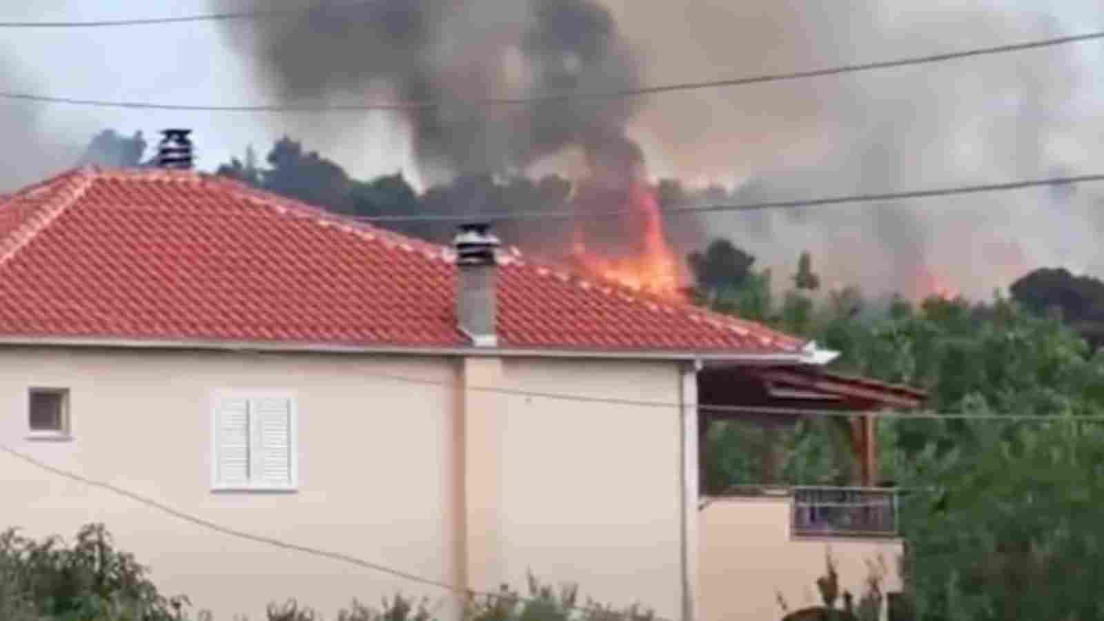 VIDEO Zastrašujući prizori s Čiova: Vatra došla vrlo blizu kuća