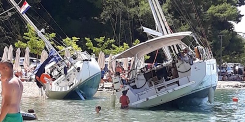 FOTO Nasukane jedrilice na Kašjunima danas među kupačima