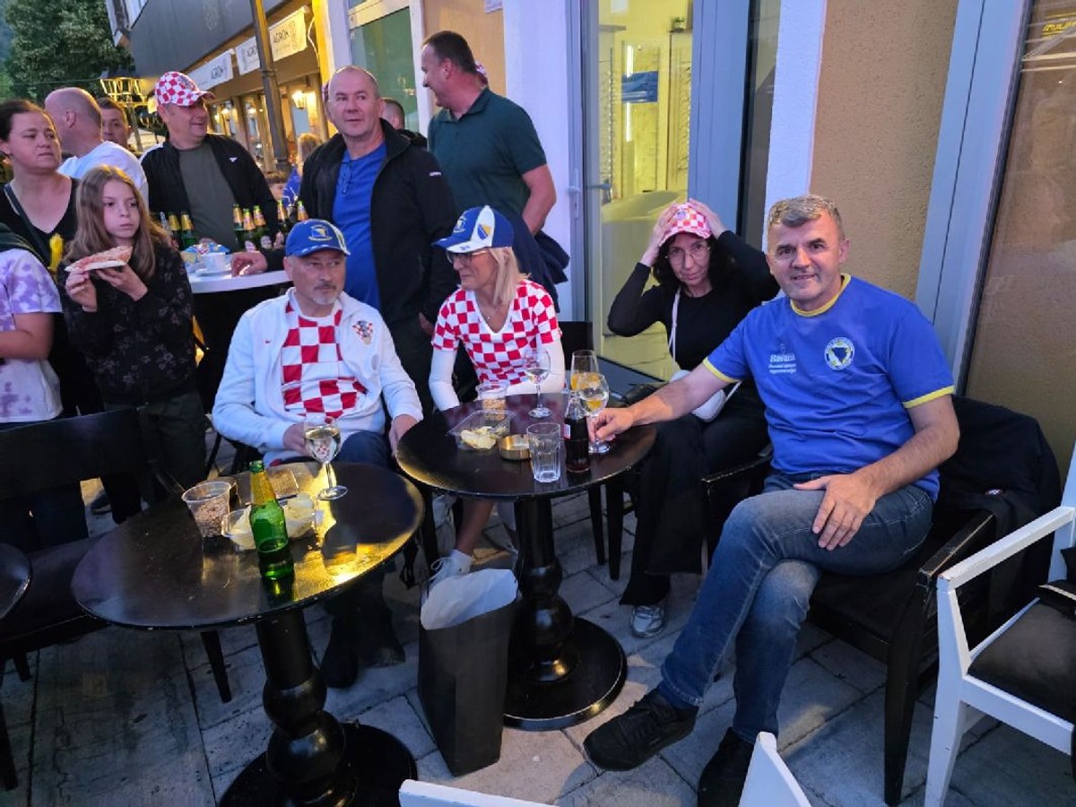 FOTO/VIDEO Pogledajte kako su Hrvati i Bošnjaci zajedno navijali za Barbarezovu momčad