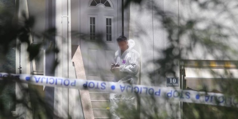 UŽAS U OBITELJSKOJ KUĆI Ubio punicu, ženu ubo nožem u vrat pa počinio samoubojstvo?