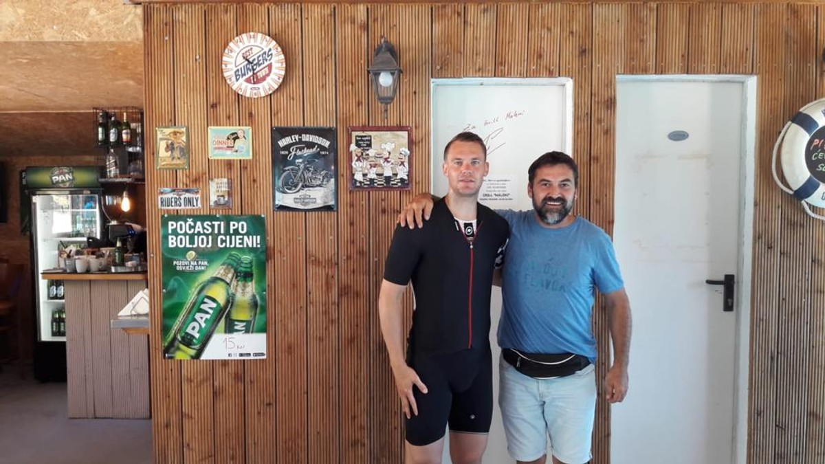 Manuel Neuer u Gatima