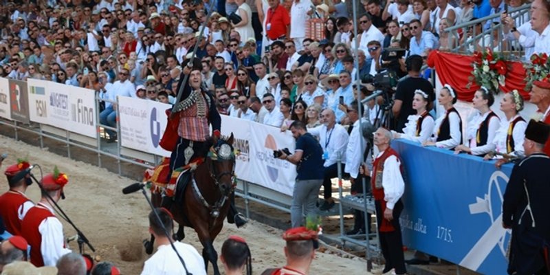 VAD NAKON ALKE 'Održana uz tradiciju, uzvanike i brojne gledatelje'