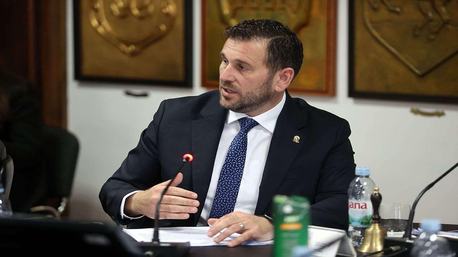 Puljak prozvala Šutu zbog smeća, on uzvratio: 'Ostavila je polusvijet i nered u Čistoći'