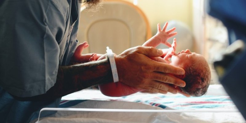 DAR ŽIVOTA Žena u Velikoj Britaniji rodila sina nakon transplantacije maternice preminule osobe