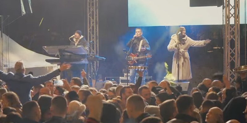 VIDEO Matko i Brane zapalili atmosferu u Solinu i zatvorili božićni program u Gradini