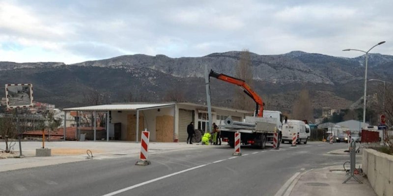 Na križanju Tješimirove ulice i Poljičke ceste u Strožancu se postavlja semafor