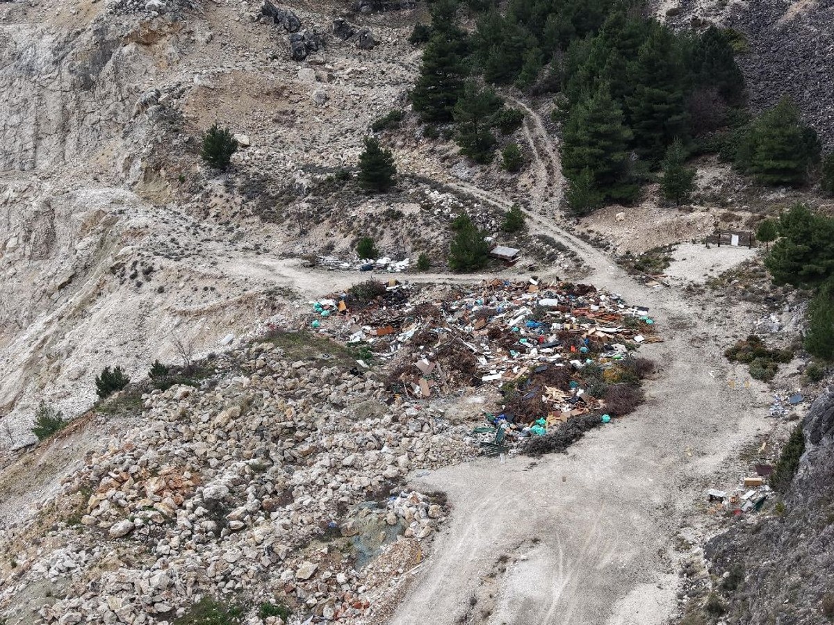 Mještani Basta zabrinuti: Ponovno nastaju ilegalni deponiji