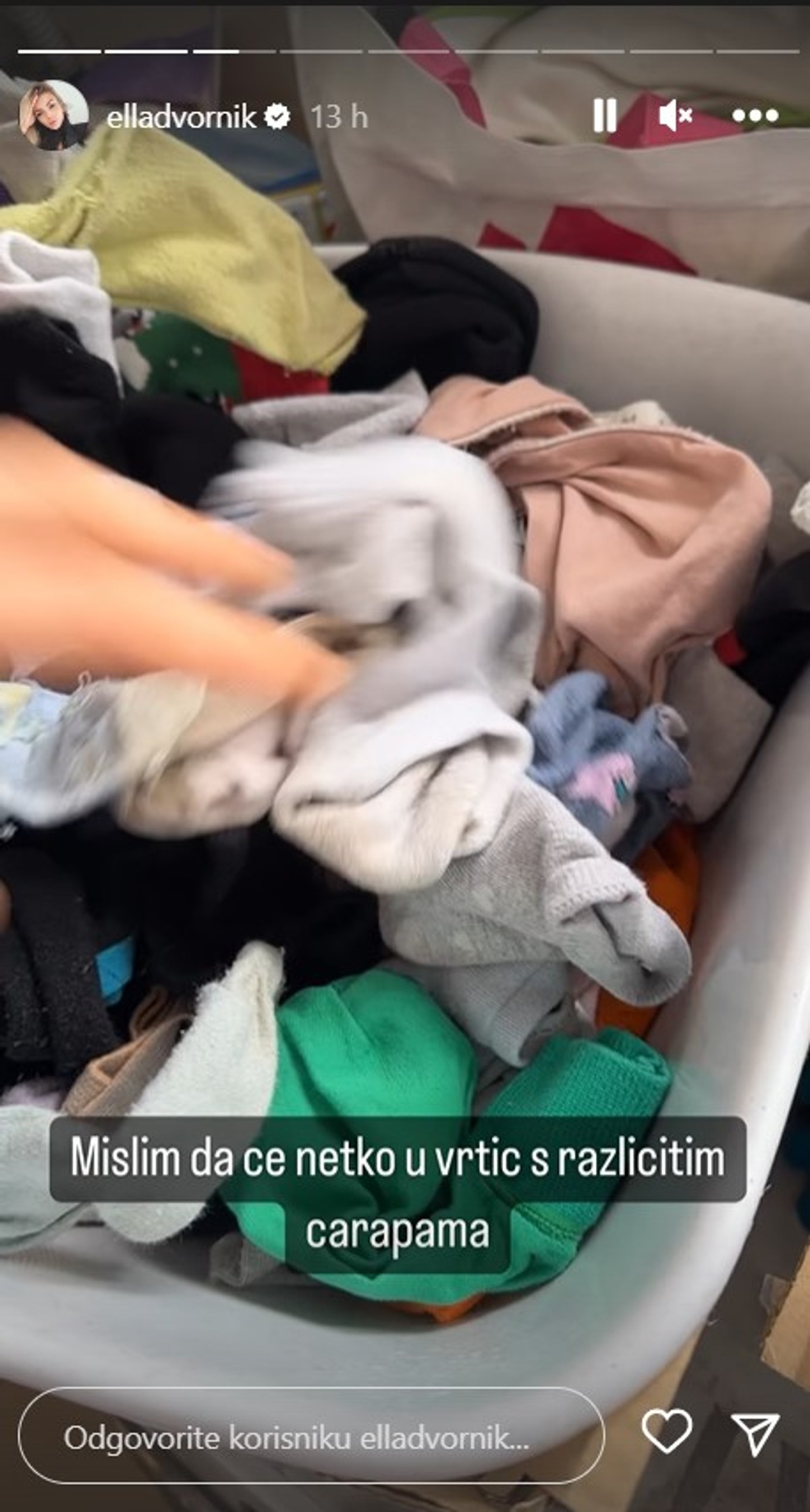 NIJE NJEN DAN Ella Dvornik ostala bez kupusa, djeca bez čarapa...