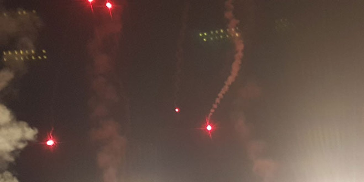 FOTO: Rakete nad Poljudom, izvan stadiona topovski udari