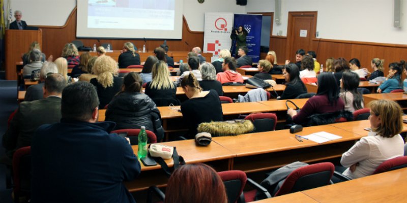 Predavanje u HGK Split: Inspektori će ubuduće prvo izdati upozorenje poduzetnicima zbog nedostataka i dati im rok za otklanjanje