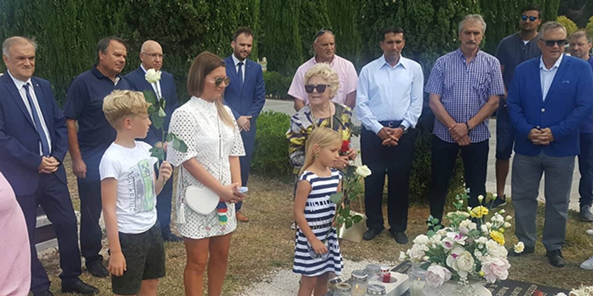 DANAS BI NAVRŠIO 85 GODINA: Delegacija Hajduka, rodbina i veterani na Lovrincu su još jednom odali počast velikom Tomislavu Iviću