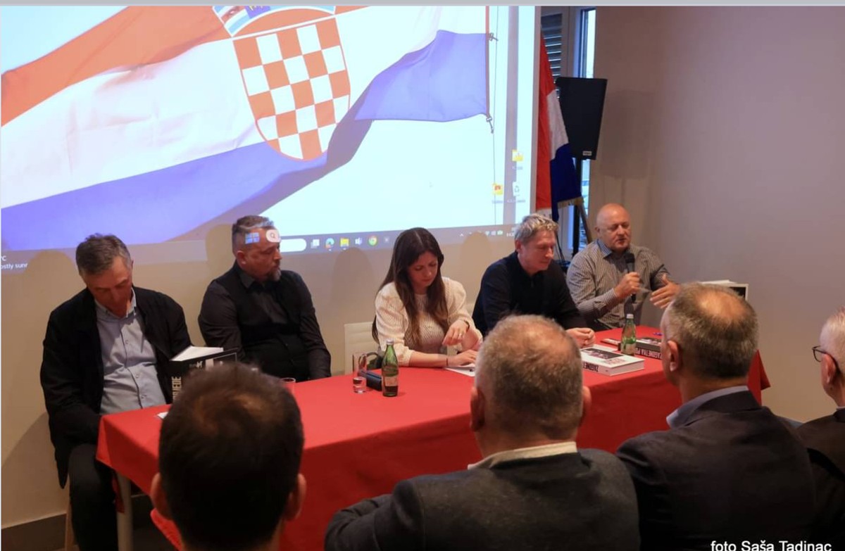 VETERANSKI CENTAR SINJ Predstavljena knjiga 'Zagonetka pobjede' Olivera Peze