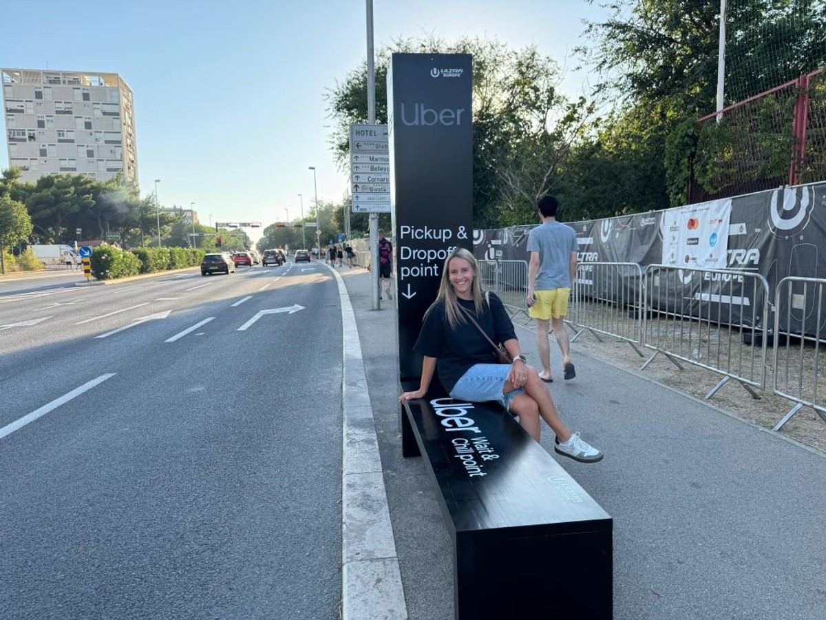 KLUPA ZA ODMOR OD PARTIJANJA Uber ima genijalnu ideju za pick up point za Ultru