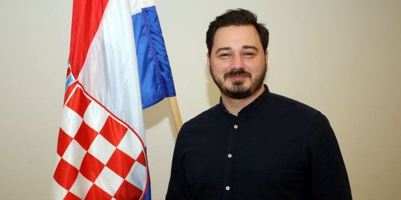 PODRŠKA IZ POLJSKE: Glasujte za Marka, on je taj koji je za 0 migranata