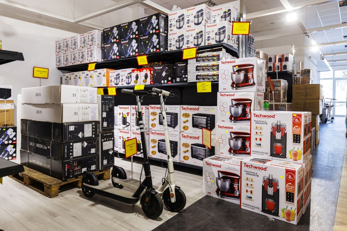 U outletu Best Price vrhunski televizori sniženi 50%, a pogledajte cijene za mini wash, kućanske uređaje i uskrsni asortiman