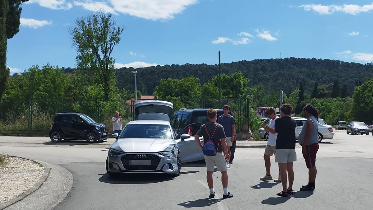Hajdukovac se sudario na Poljudu