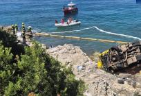 PULA: U tijeku sanacija onečišćenja nakon pada komunalnog kamiona u more