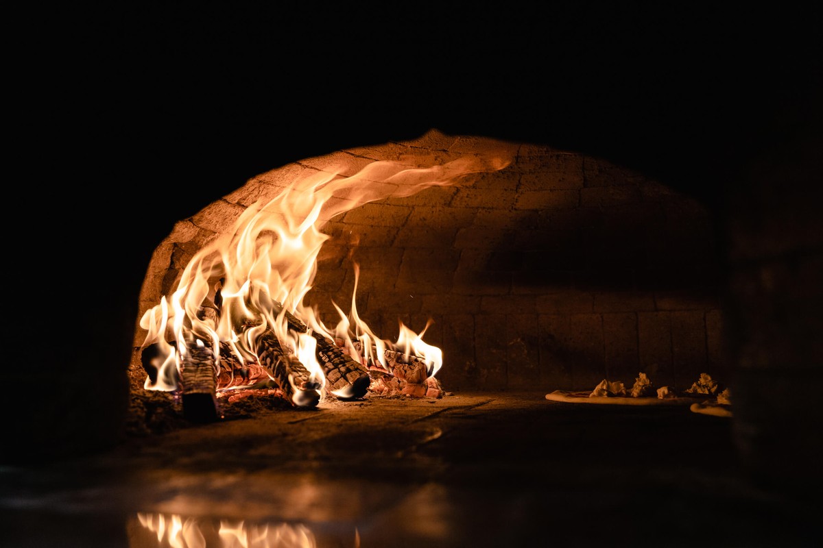 KULTNA GALIJA PONOVNO OTVARA: Dođite nam dragi prijatelji, pizza je na naš račun!