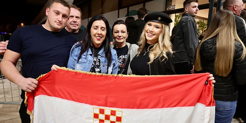 FOTO: Pogledajte kako je na Gripama, stigao i poznati saborski zastupnik